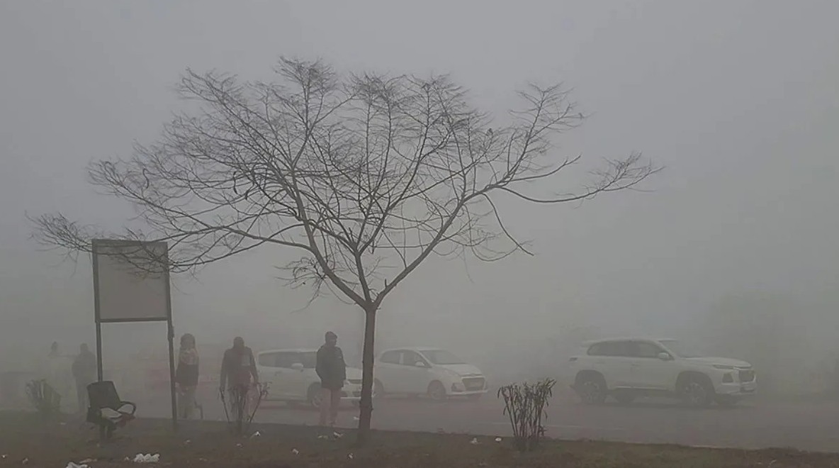 Punjab Weather: ਪੰਜਾਬ ‘ਚ ਬਦਲਿਆ ਮੌਸਮ ਦਾ ਮਿਜਾਜ਼, ਸਵੇਰ ਤੋਂ ਕਈ ਇਲਾਕਿਆਂ ‘ਚ ਹੋ ਰਹੀ ਹਲਕੀ ਬਾਰਸ਼ Punjab Weather: ਪੰਜਾਬ ‘ਚ ਬਦਲਿਆ ਮੌਸਮ ਦਾ ਮਿਜਾਜ਼, ਸਵੇਰ ਤੋਂ ਕਈ ਇਲਾਕਿਆਂ ‘ਚ ਹੋ ਰਹੀ ਹਲਕੀ ਬਾਰਸ਼
