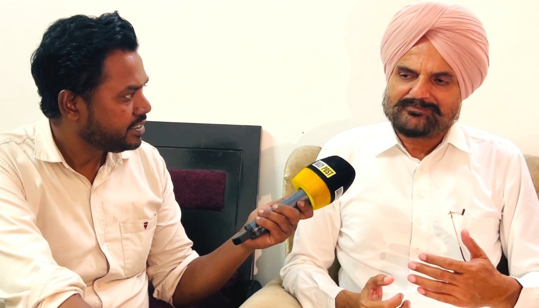 ਸਿੱਧੂ ਮੂਸੇਵਾਲਾ ਦੇ ਚਾਹੁਣ ਵਾਲਿਆਂ ਨੂੰ ਬਾਪੂ ਬਲਕੌਰ ਦੀ ਖ਼ਾਸ ਅਪੀਲ ਸਿੱਧੂ ਮੂਸੇਵਾਲਾ ਦੇ ਚਾਹੁਣ ਵਾਲਿਆਂ ਨੂੰ ਬਾਪੂ ਬਲਕੌਰ ਦੀ ਖ਼ਾਸ ਅਪੀਲ