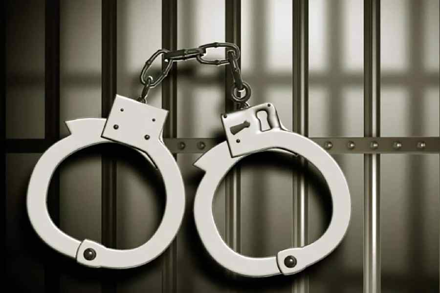 लॉ फर्म से 73 लाख की ठगी में अब तक 2 गिरफ्तार, गिरोह राजस्थान में सक्रिय लॉ फर्म से 73 लाख की ठगी में अब तक 2 गिरफ्तार, गिरोह राजस्थान में सक्रिय