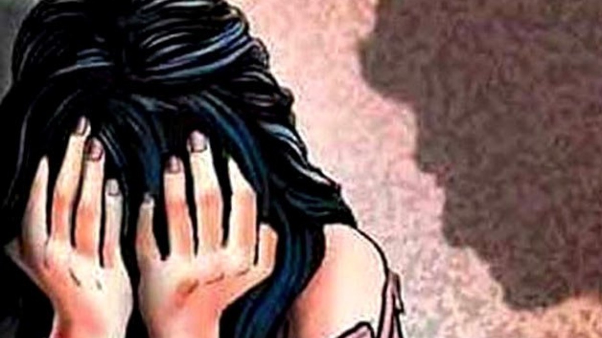 Minor girl raped in Mansa: ਮਹਿੰਦੀ ਲਗਾਉਣ ਦੇ ਬਹਾਨੇ ਘਰ ਬੁਲਾਇਆ, ਦੋ ਔਰਤਾਂ ਸਮੇਤ ਪੰਜ ਖਿਲਾਫ ਮਾਮਲਾ ਦਰਜ Minor girl raped in Mansa: ਮਹਿੰਦੀ ਲਗਾਉਣ ਦੇ ਬਹਾਨੇ ਘਰ ਬੁਲਾਇਆ, ਦੋ ਔਰਤਾਂ ਸਮੇਤ ਪੰਜ ਖਿਲਾਫ ਮਾਮਲਾ ਦਰਜ